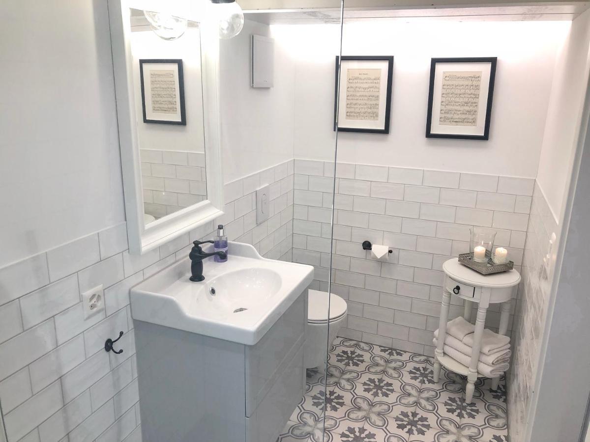 Cozy & Warm Apartment In Oberaegeri מראה חיצוני תמונה